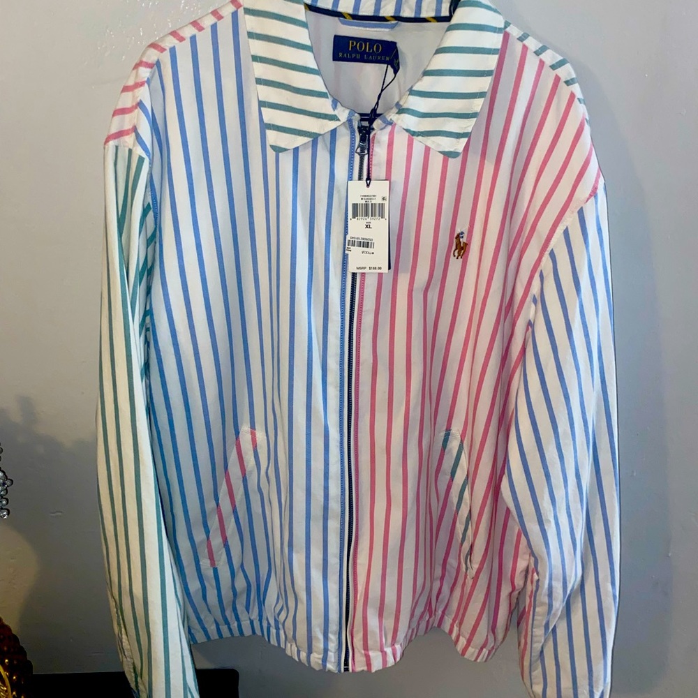 I’m selling a Polo by Ralph Lauren jacket from Macy’s brand new never worn. XL
